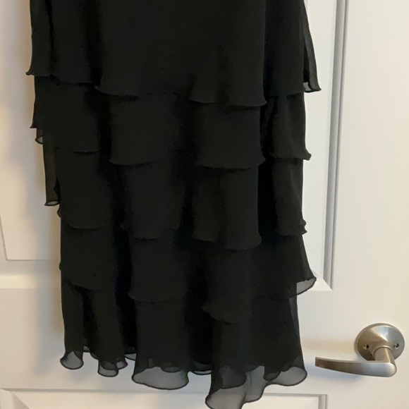 Tahari ruffle dress - Picture 6 of 8